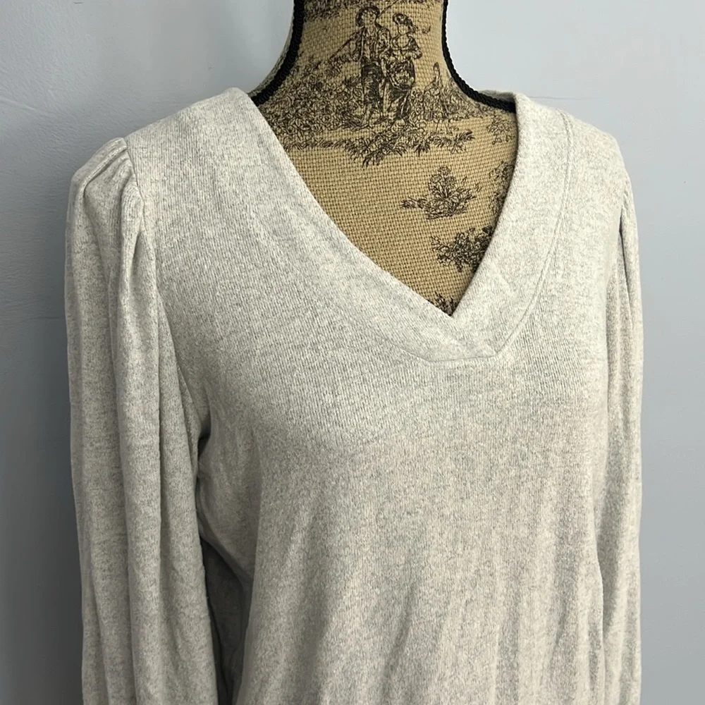 LOFT Knit V Neck Top